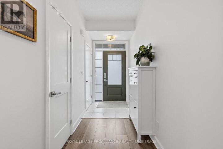 Property Photo:  332 Buckthorn Drive  ON K7P 0S1 