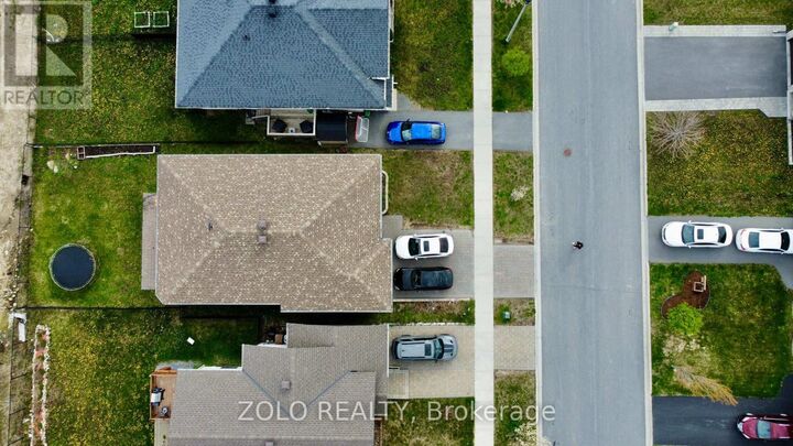 Property Photo:  212 Bellwood Drive  ON K6H 0G9 