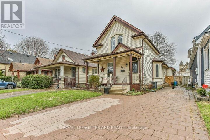 Property Photo:  941 Queens Avenue  ON N5W 3H9 