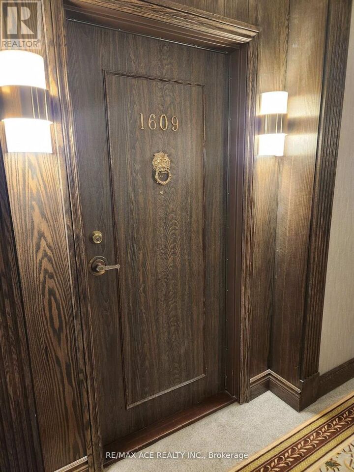 Property Photo:  1555 Finch Avenue East 1609  ON M2J 4X9 