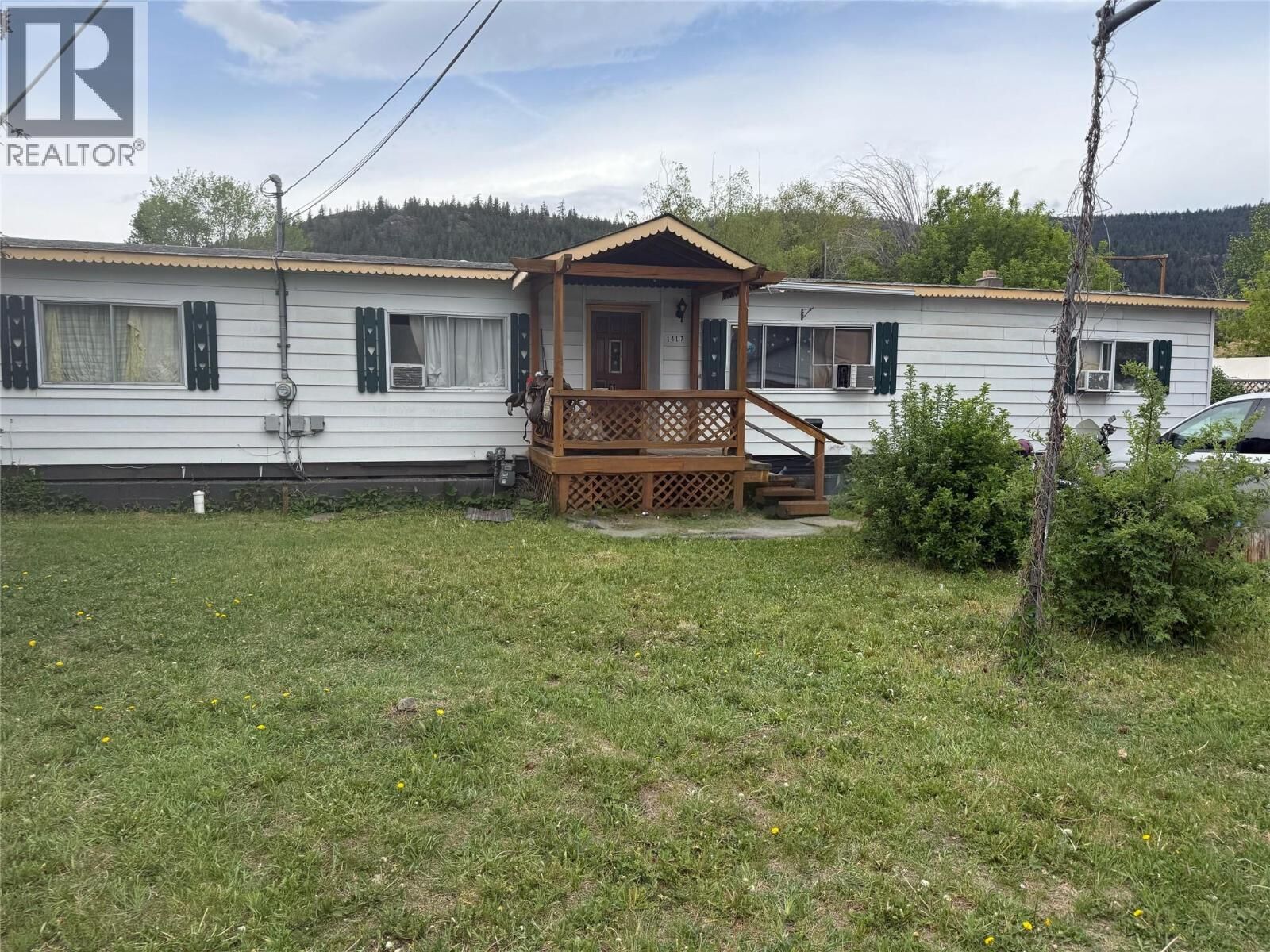 Property Photo:  1417 Fir Avenue  BC V1K 1L1 