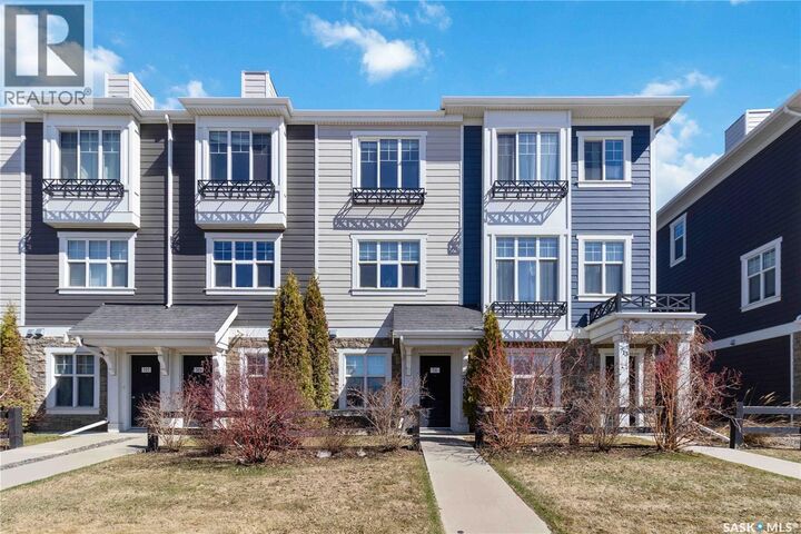 Property Photo:  711 Meadows Boulevard  SK S7V 0L3 