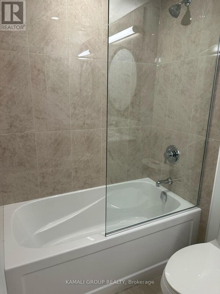 Property Photo:  771 Yonge Street 2010  ON M4W 0B8 