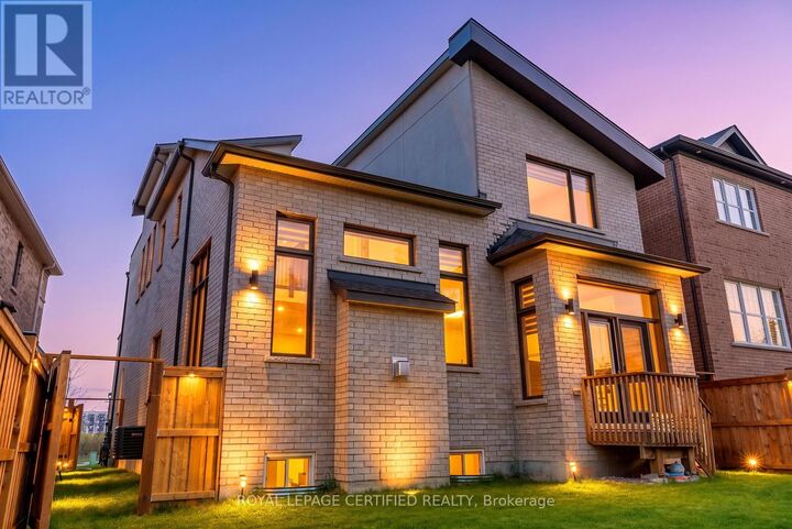 Property Photo:  3071 Trailside Drive  ON L6M 0Z4 