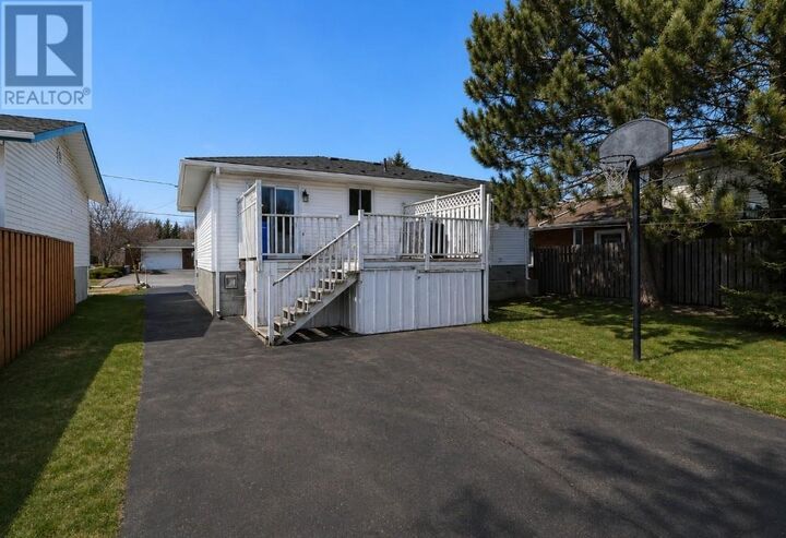 Property Photo:  3274 Percy Avenue  ON P3N 1A3 