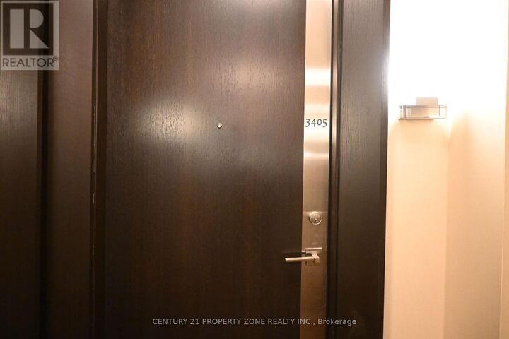 Property Photo:  15 Viking Lane 3405  ON M9B 0A4 