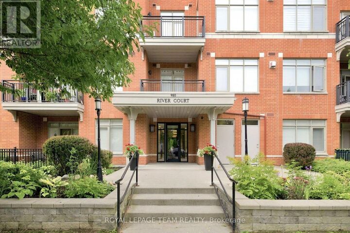 Property Photo: 950 Marguerite Avenue 212 ON K1K 3T8