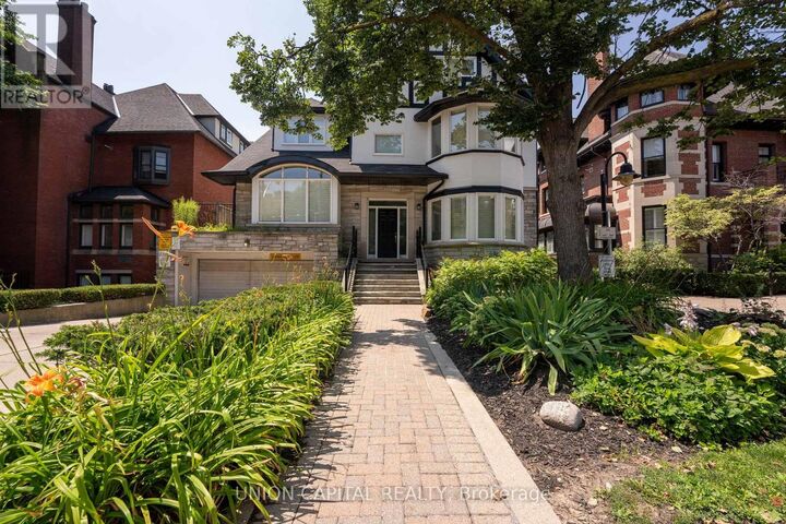 Property Photo:  230 St. George Street 1  ON M5R 2N5 