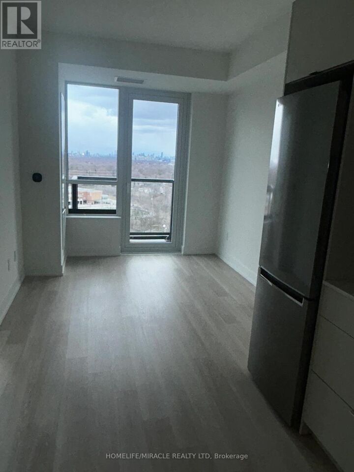Property Photo:  60 Central Park Roadway 1714  ON M9A 3K1 