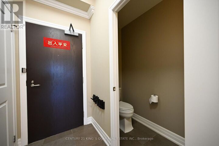 Property Photo:  23 Rean Drive 305  ON M2K 0A5 
