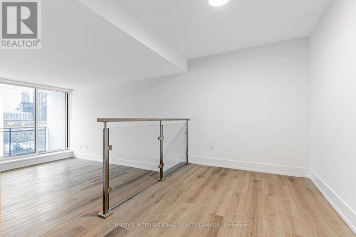 Property Photo:  201 Sherbourne Street N1206  ON M5A 3X1 