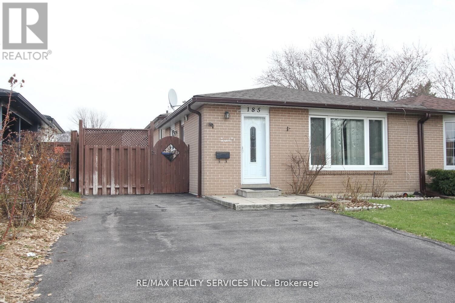 Property Photo:  185 Earnscliffe Circle  ON L6T 2B6 
