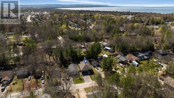 Property Photo:  74 Melrose Avenue  ON L9Z 2S8 