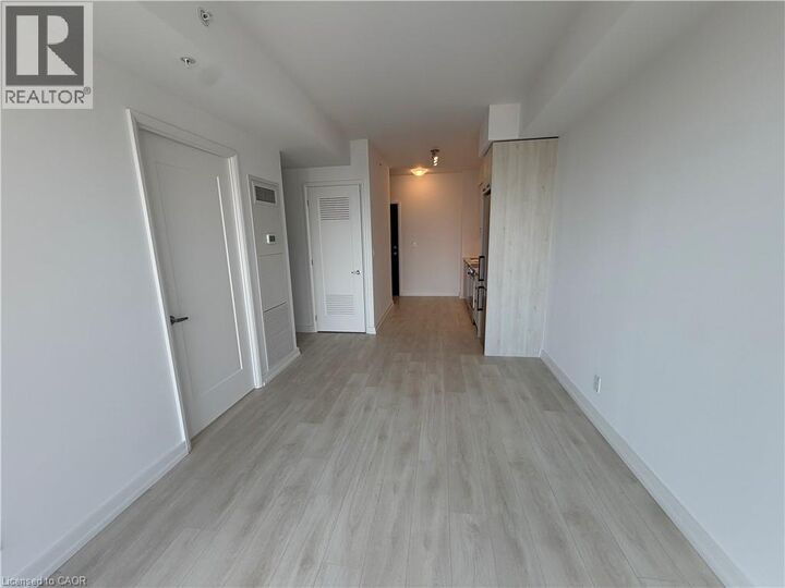 Property Photo:  75 James Street South 1805  ON L8P 2Y9 