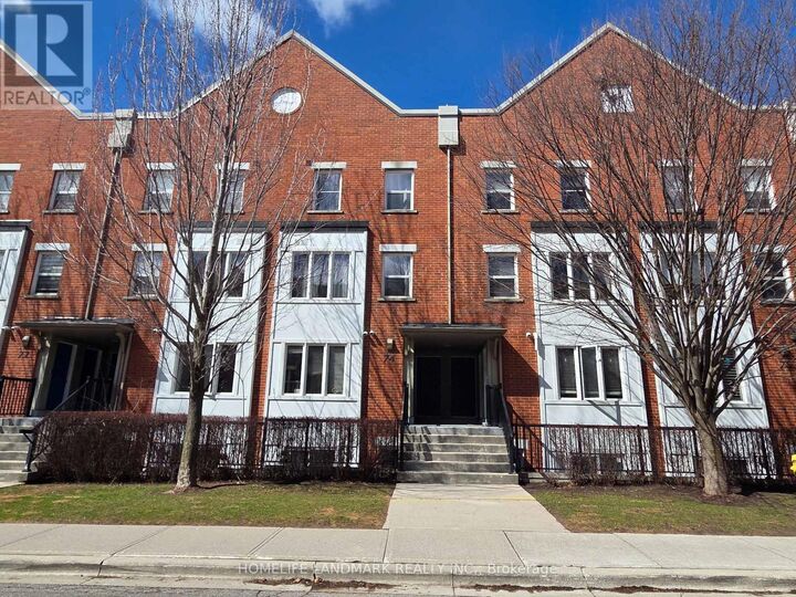 Property Photo:  74 Munro Street 2  ON M4M 2S9 