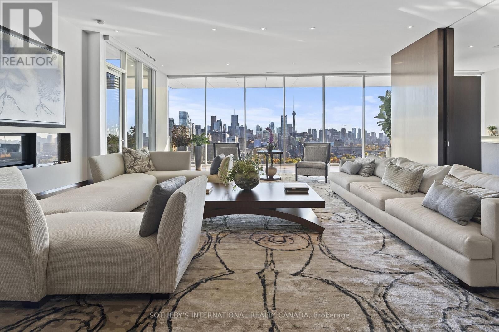Property Photo:  155 Cumberland Street 1700  ON M5R 1A2 