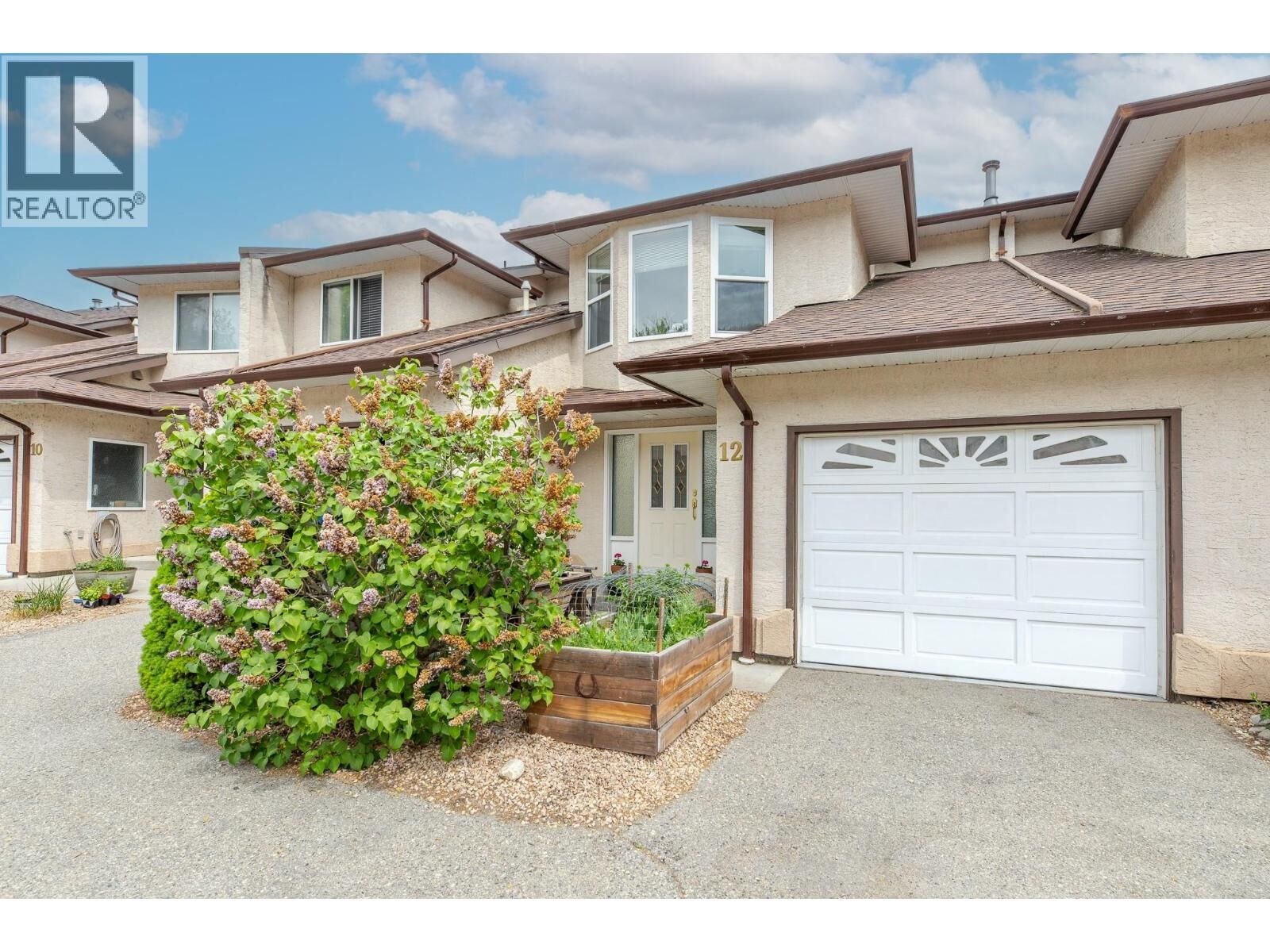 Property Photo:  5050 13th Avenue 12  BC V0H 1R4 