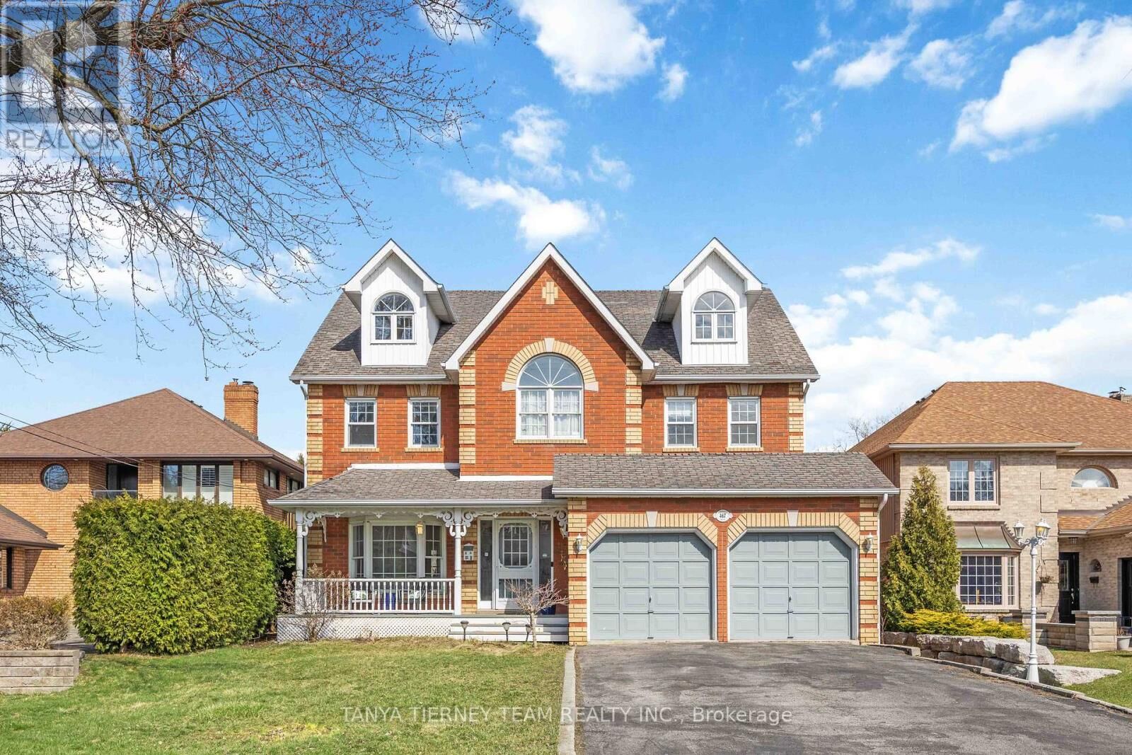 Property Photo:  467 Oakwood Drive  ON L1W 2M8 