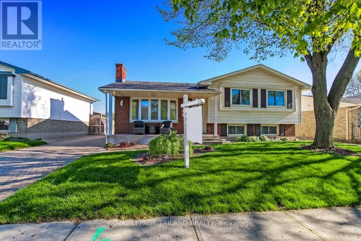 Property Photo:  997 Osgoode Drive  ON N6E 1C9 