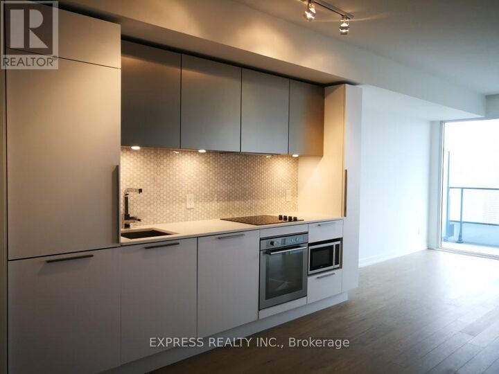 Property Photo:  85 Wood Street 4207  ON M4Y 0E8 