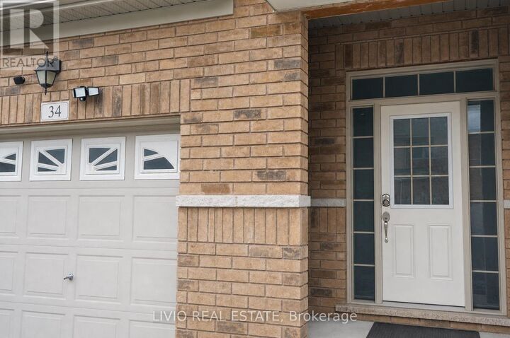 Property Photo:  34 Davenfield Circle  ON L6P 4M2 