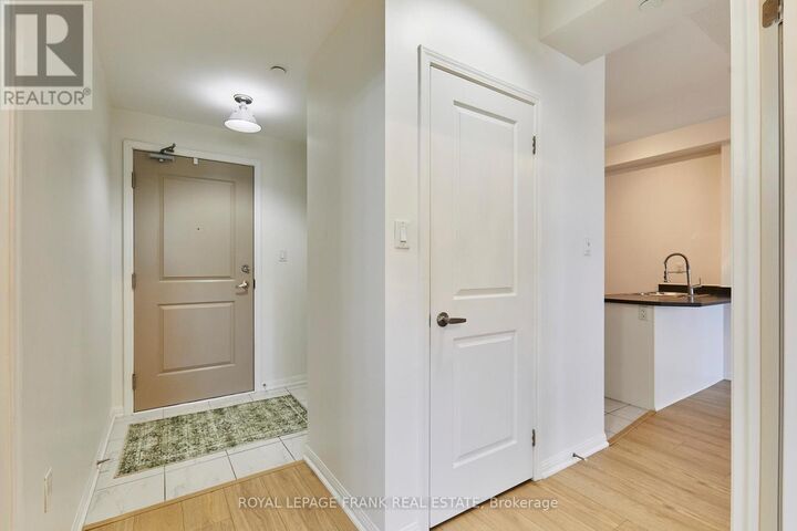 Property Photo:  84 Aspen Springs Drive 112  ON L1C 0V3 