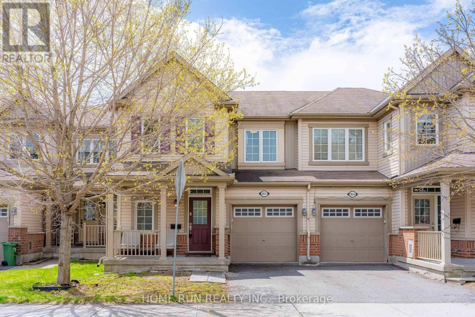 Property Photo:  957 Messor Crescent  ON K2S 0P2 