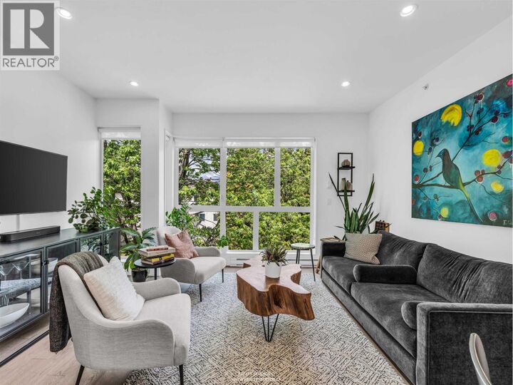 Property Photo:  627 Victoria Drive  BC V5L 0C3 
