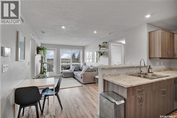 Property Photo:  123 915 Kristjanson Road  SK S7S 0B1 