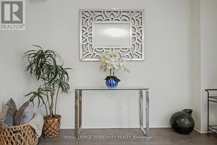 Property Photo:  39 Crows Nest Lane  ON L1C 4A9 