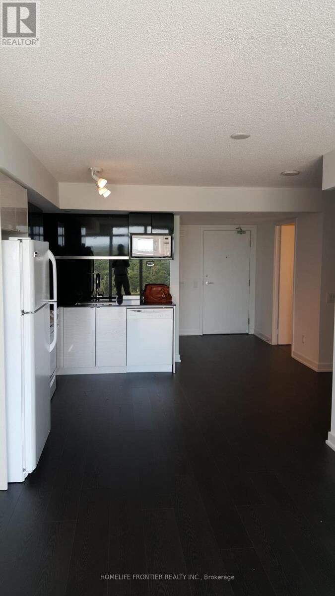 Property Photo:  72 Esther Shiner Boulevard 1608  ON M2K 0C4 