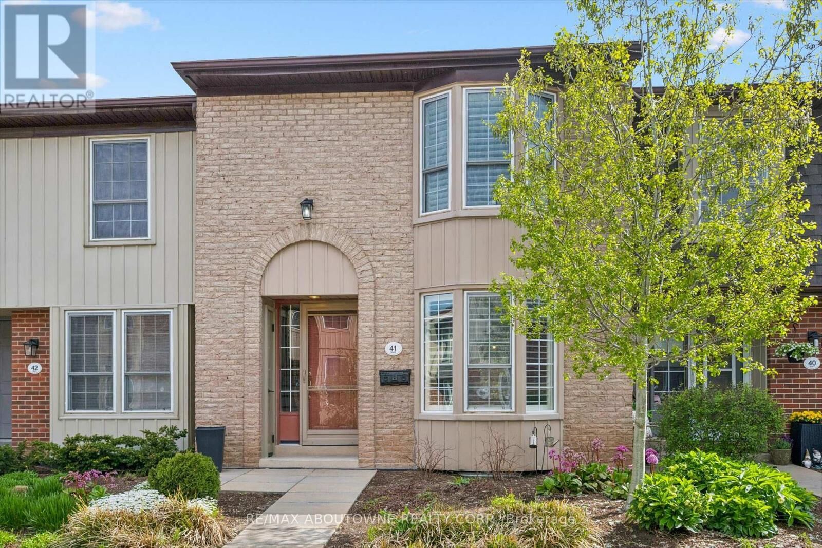 Property Photo:  3041 Glencrest Road 41  ON L7N 3K1 