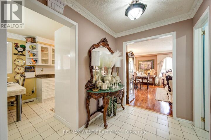 Property Photo:  11 Danilack Court  ON M1V 4L8 
