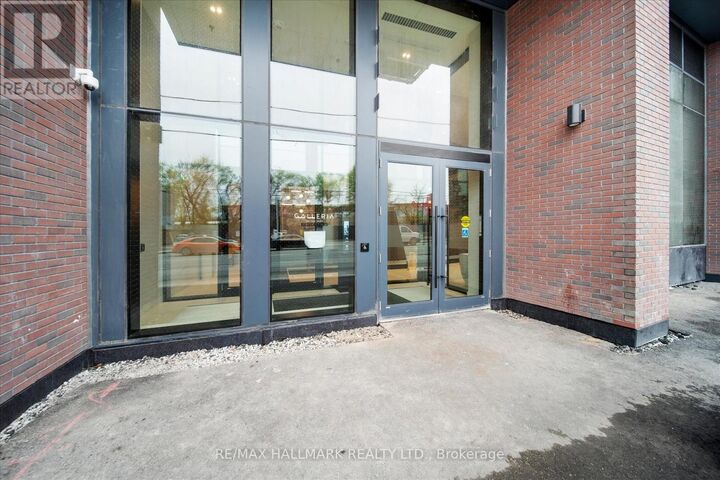 Property Photo:  1185 Dupont Street 1903  ON M6H 0G5 