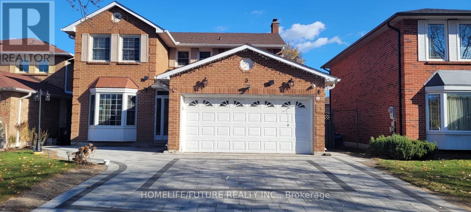 Property Photo:  3 Parade Square Bsmt  ON M1C 3T4 