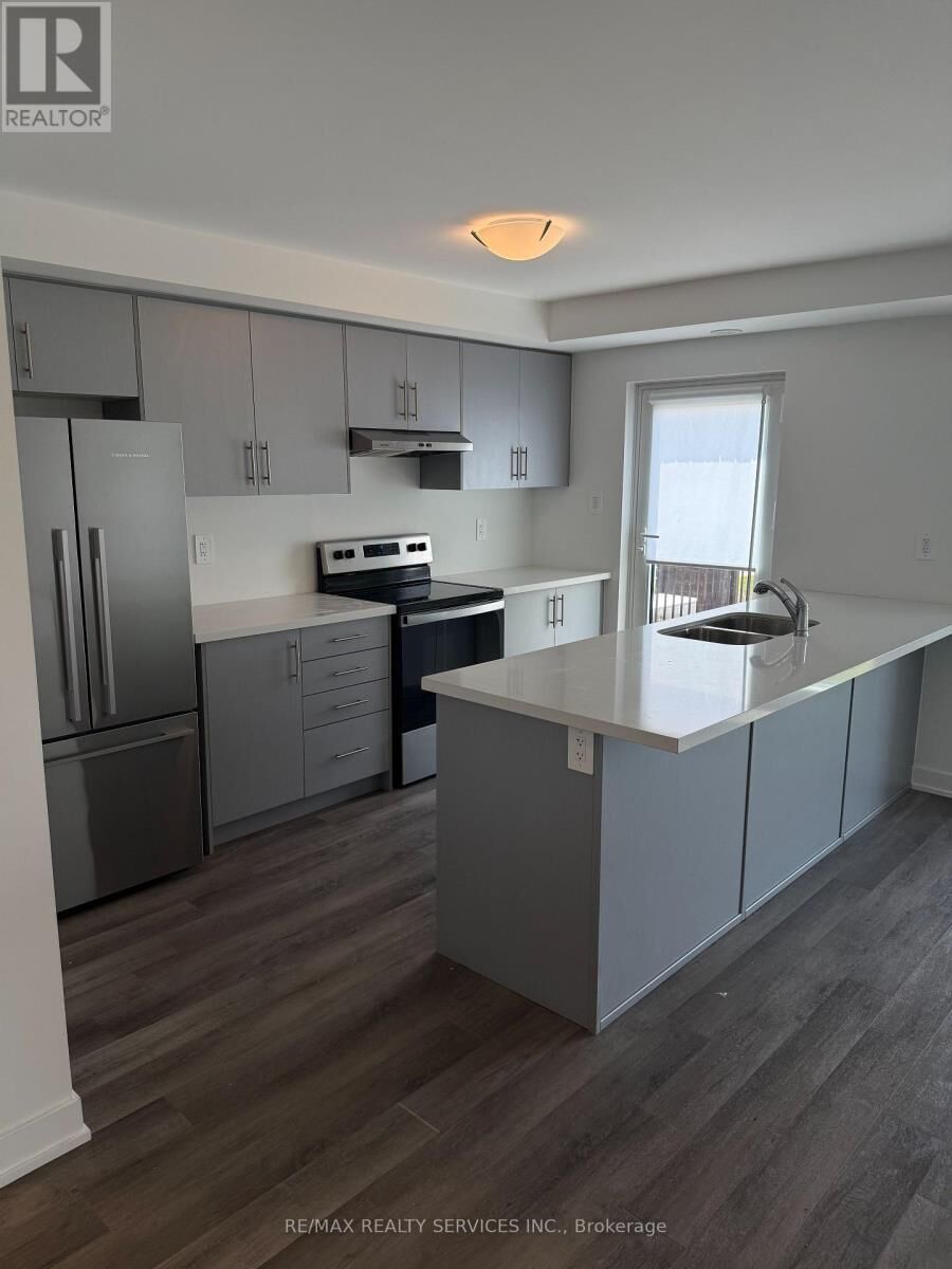 Property Photo:  5 Romilly Avenue 20  ON L7A 5L8 
