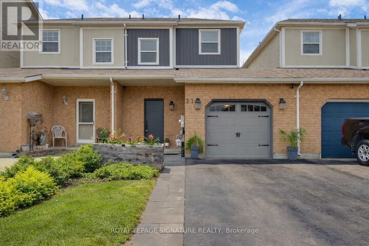 Property Photo:  37 Wrendale Crescent  ON L4P 4C4 