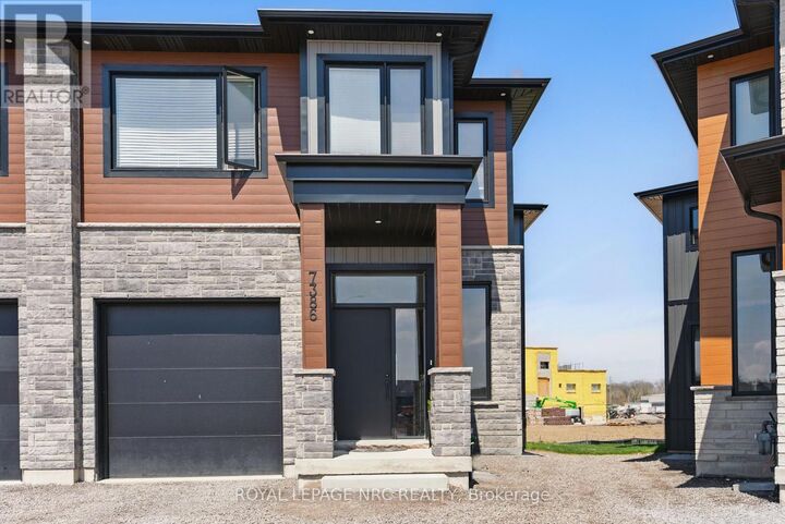 Property Photo:  7386 Splendour Drive Upper  ON L2H 3V8 
