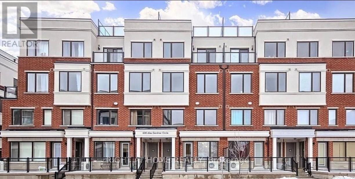Property Photo:  600 Alex Gardner Circle 111  ON L4G 3G5 