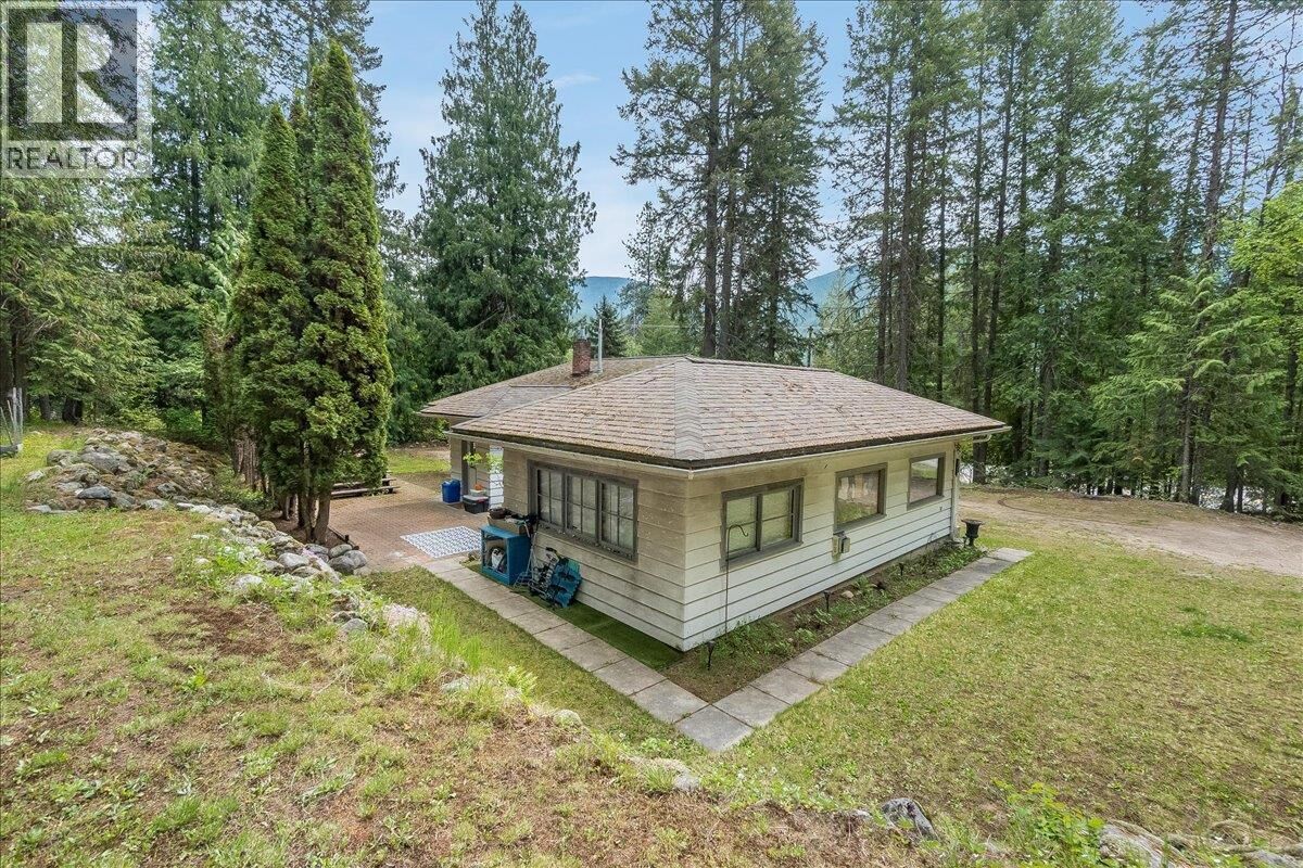 Property Photo:  3905 3A Highway  BC V1L 6M8 