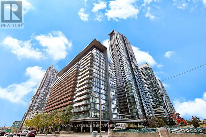 Property Photo:  4K Spadina Avenue 611  ON M5V 3Y9 