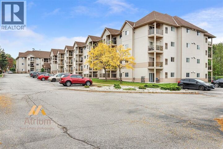 Property Photo:  3000 Sandwich Street 206  ON N9C 4G3 