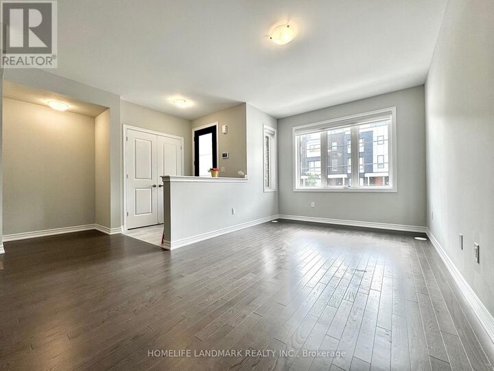 Property Photo:  226 Rustle Woods Avenue  ON L6B 1R3 
