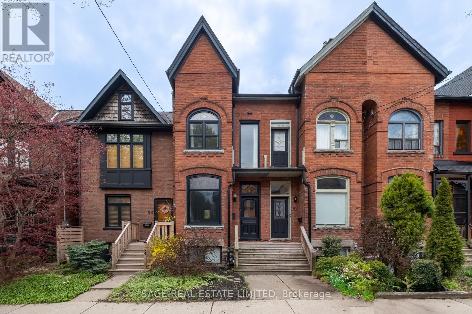 Property Photo:  96 De Grassi Street  ON M4M 2K3 