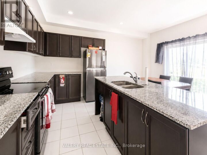 Property Photo:  407 Linden Drive  ON N3H 5L5 