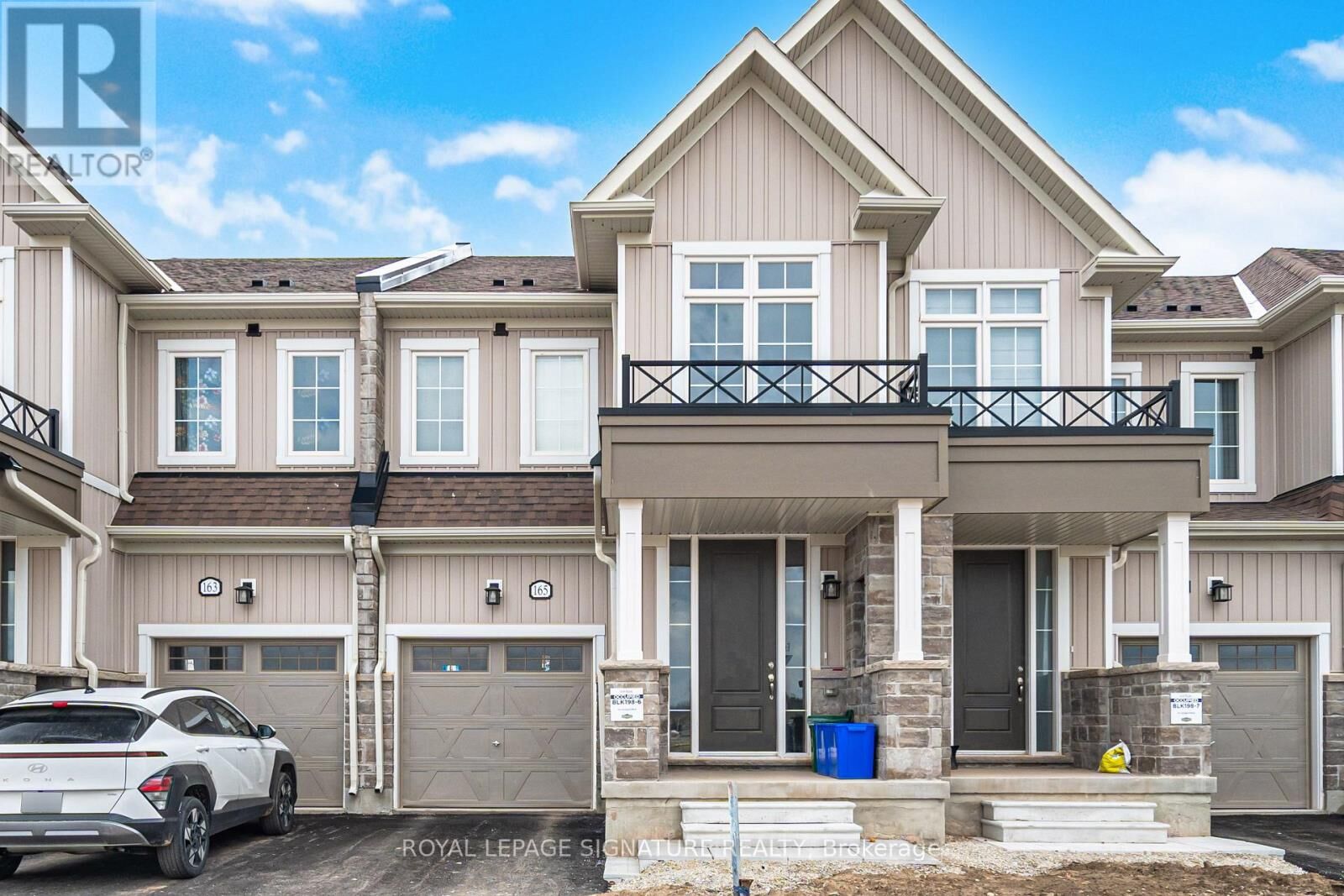 Property Photo:  165 Gear Avenue North  ON N0B 1T0 