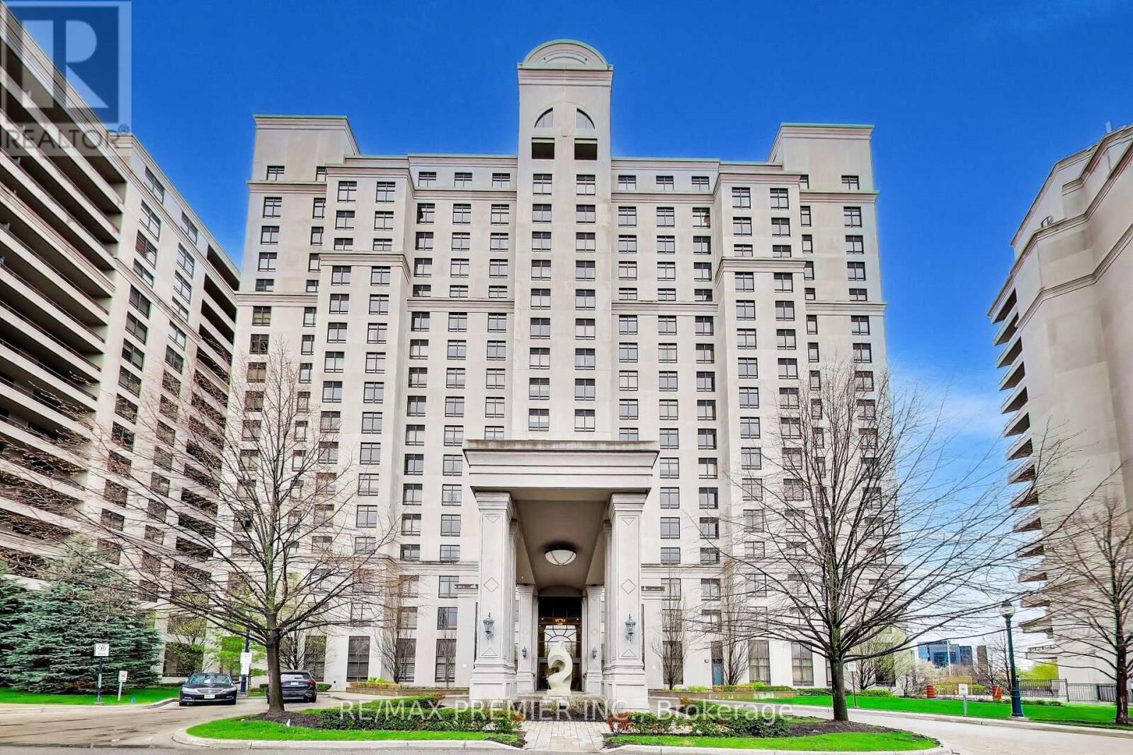 Property Photo:  9245 Jane Street 1106  ON L6A 1H7 