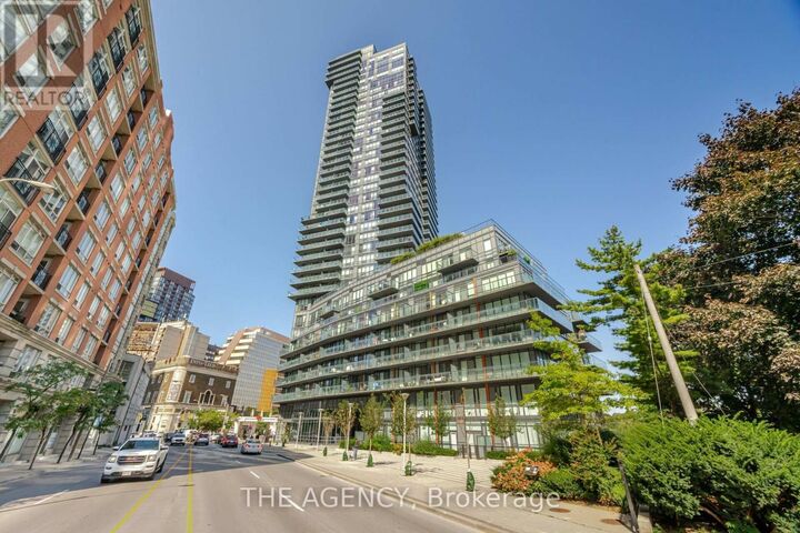 Property Photo:  825 Church Street 105  ON M4W 3Z4 