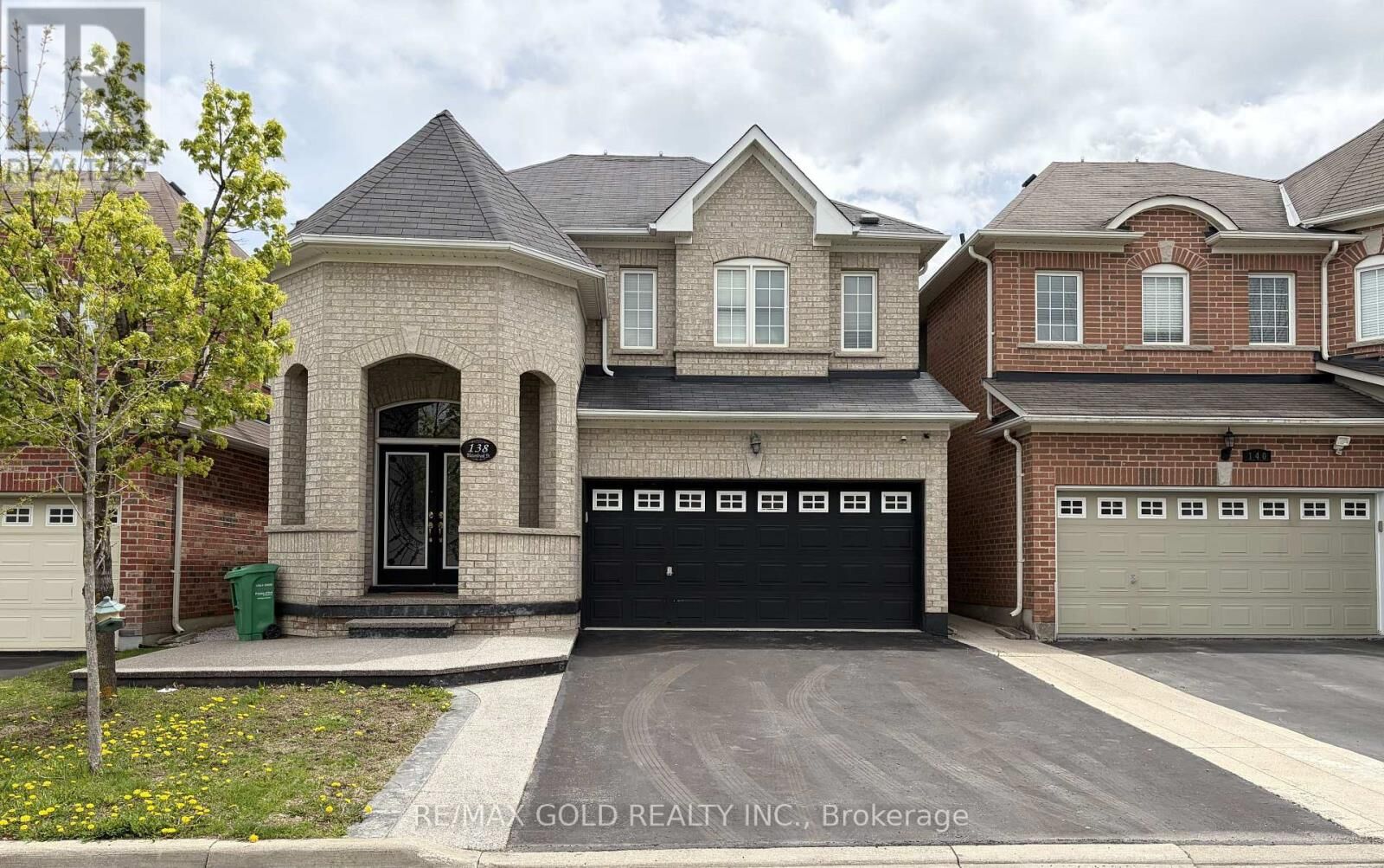 Property Photo:  138 Watsonbrook Drive  ON L6R 0S1 