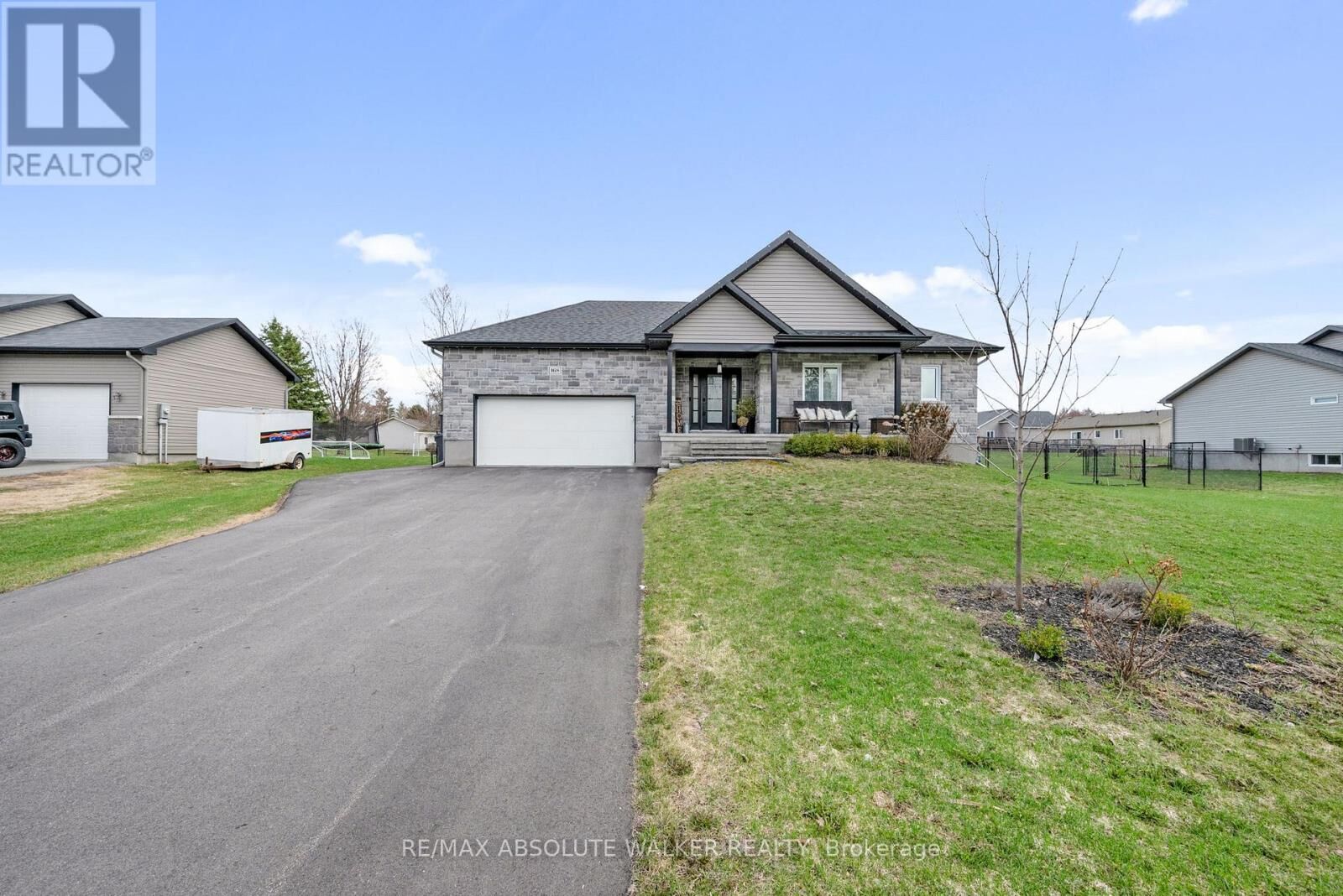Property Photo:  168 Roxanne Street  ON K0A 1N0 